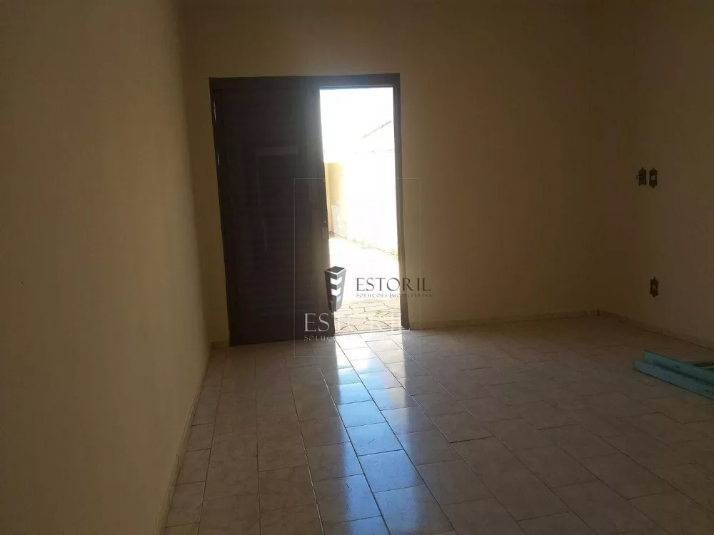 Casa à venda com 3 quartos, 365M2 - Foto 2