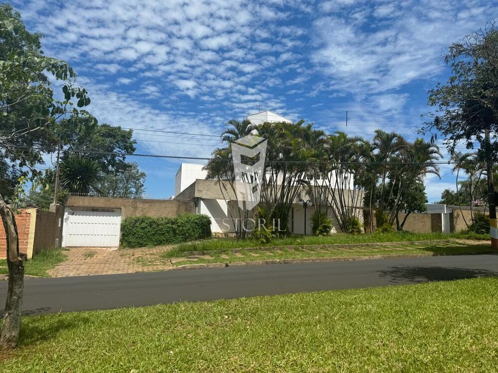 Casa à venda com 2 quartos, 1200m² - Foto 1