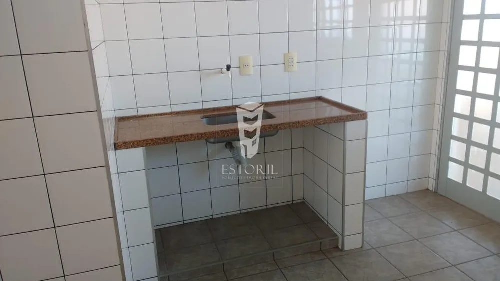 Casa, 2 quartos, 260 m² - Foto 10