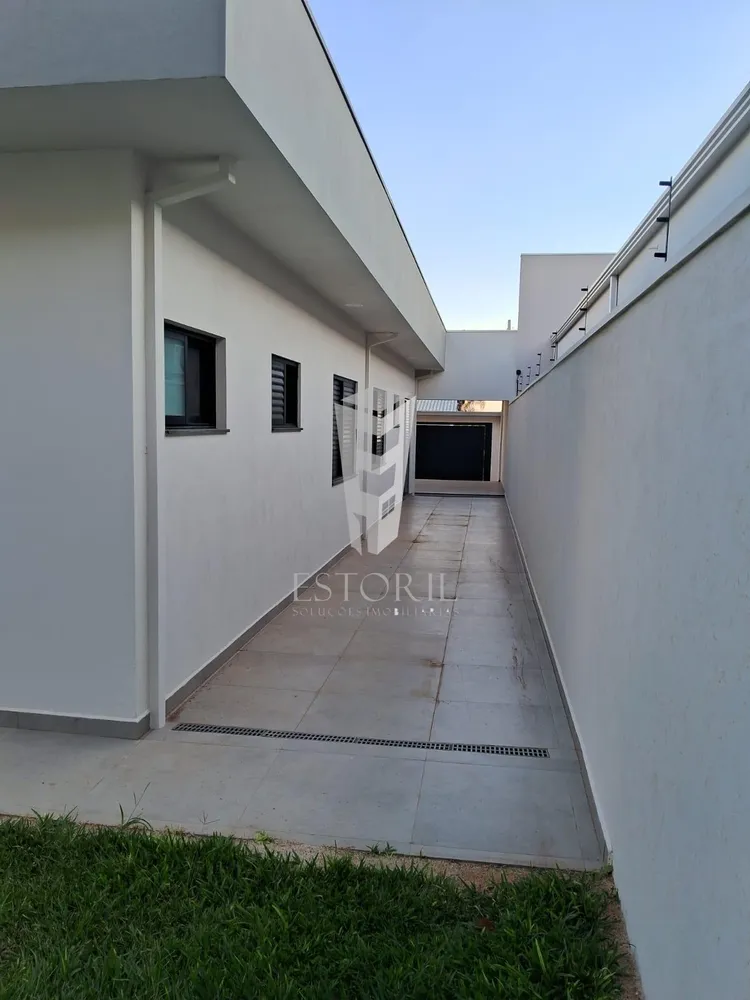 Casa, 2 quartos, 365 m² - Foto 1