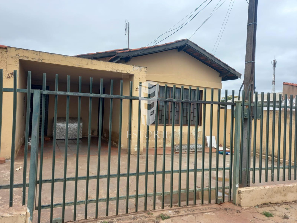 Casa à venda com 2 quartos, 206m² - Foto 2