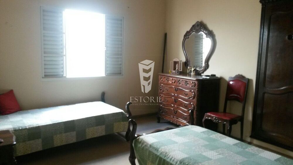 Casa à venda com 2 quartos, 750m² - Foto 27