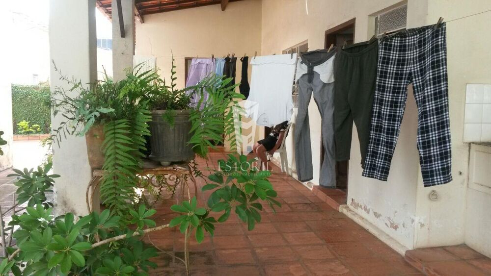 Casa à venda com 2 quartos, 750m² - Foto 11