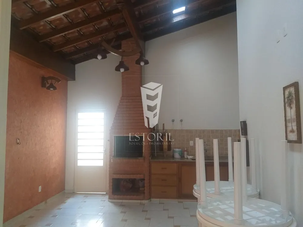 Casa, 2 quartos, 429 m² - Foto 2