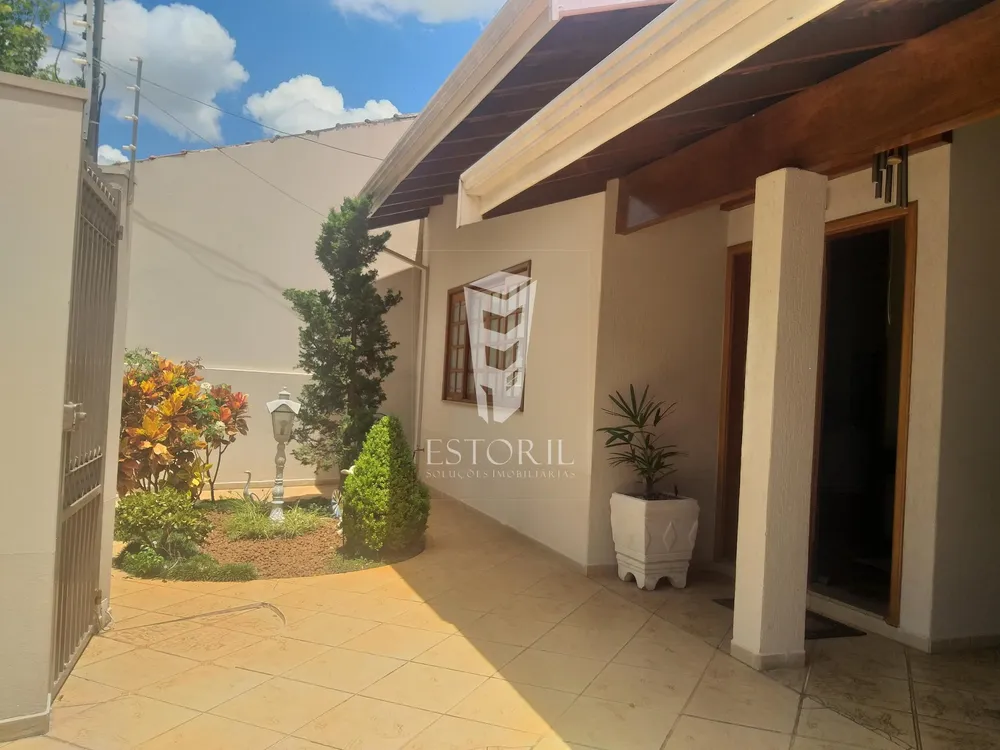 Casa, 2 quartos, 429 m² - Foto 1