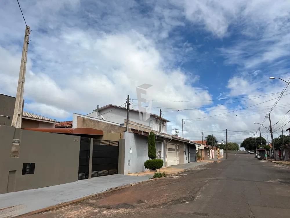 Casa, 2 quartos, 200 m² - Foto 2