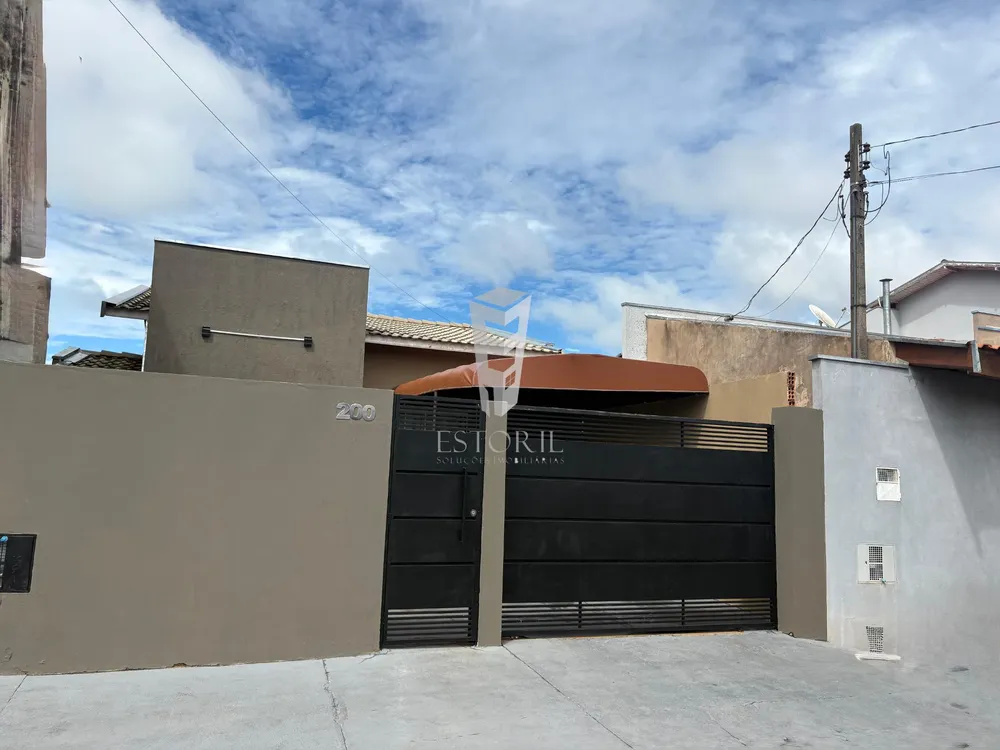 Casa, 2 quartos, 200 m² - Foto 1
