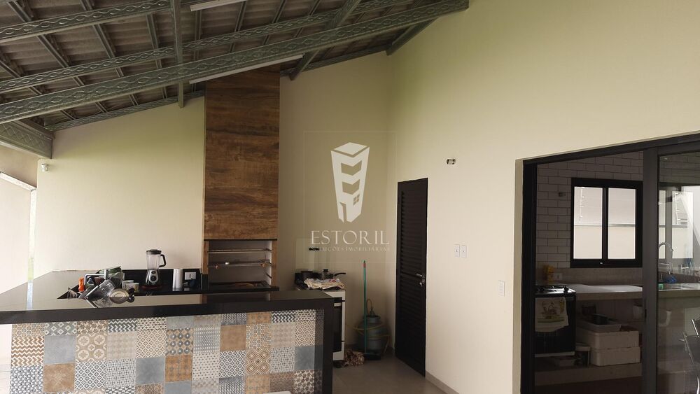 Casa à venda com 2 quartos, 403m² - Foto 4