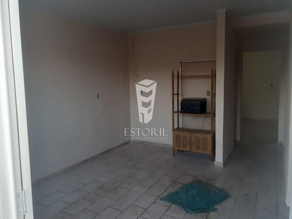 Casa à venda com 3 quartos, 220m² - Foto 8