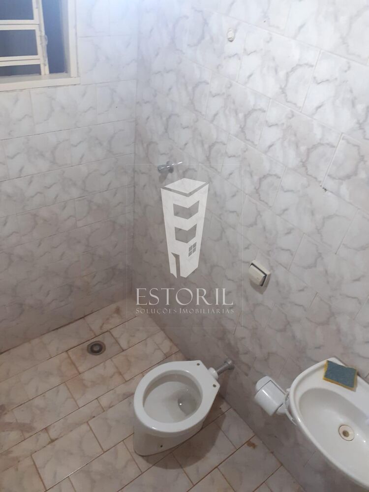 Casa à venda com 3 quartos, 220m² - Foto 15
