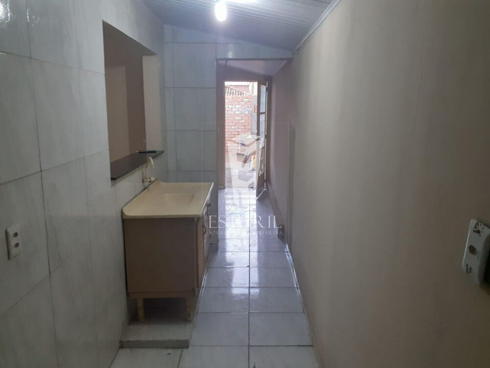 Casa à venda com 3 quartos, 220m² - Foto 7