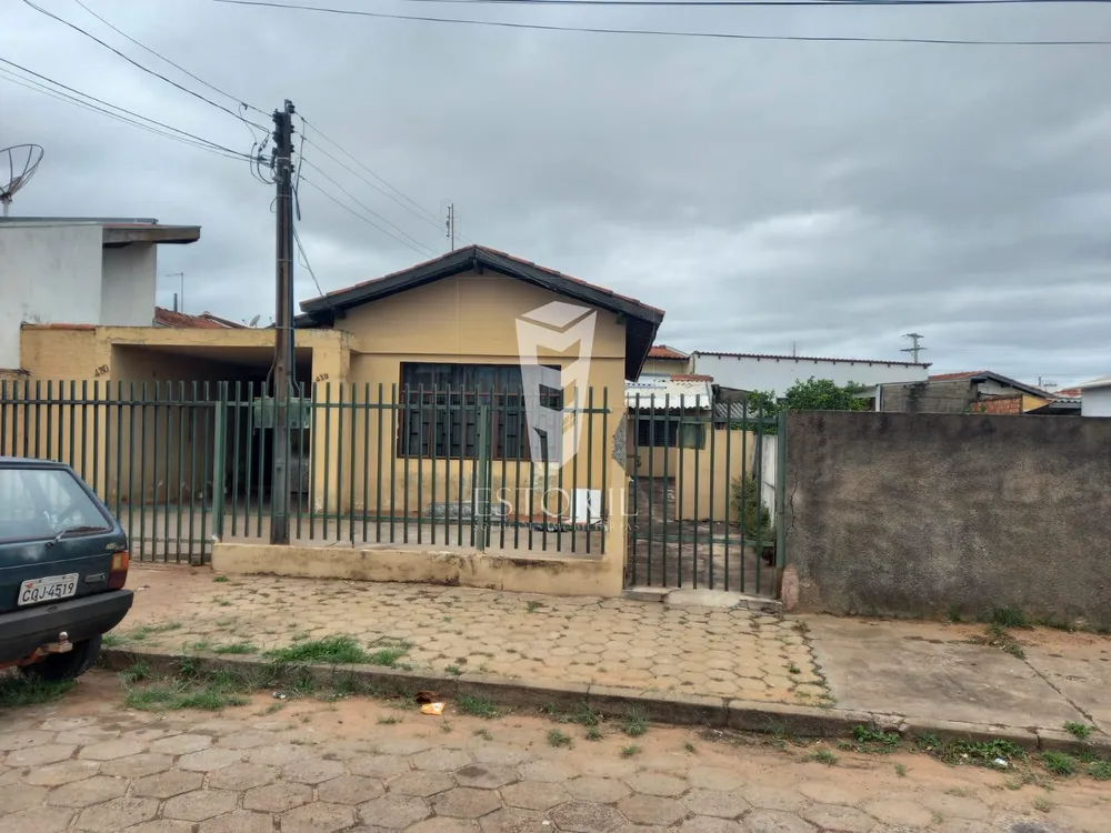 Casa, 2 quartos, 206 m² - Foto 1