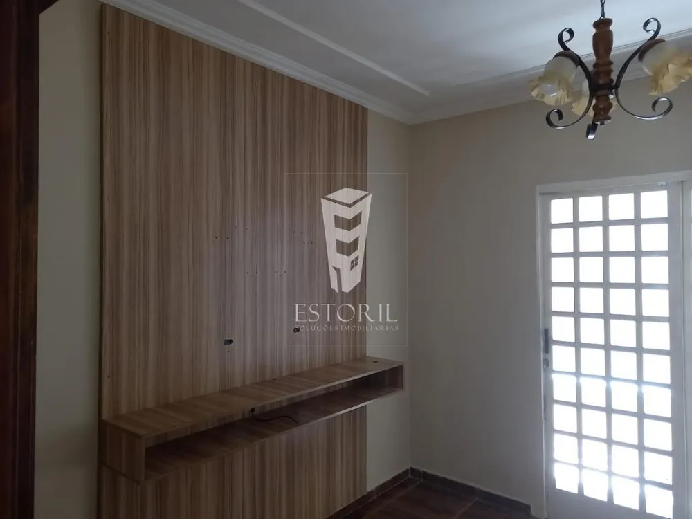 Casa, 2 quartos, 250 m² - Foto 9