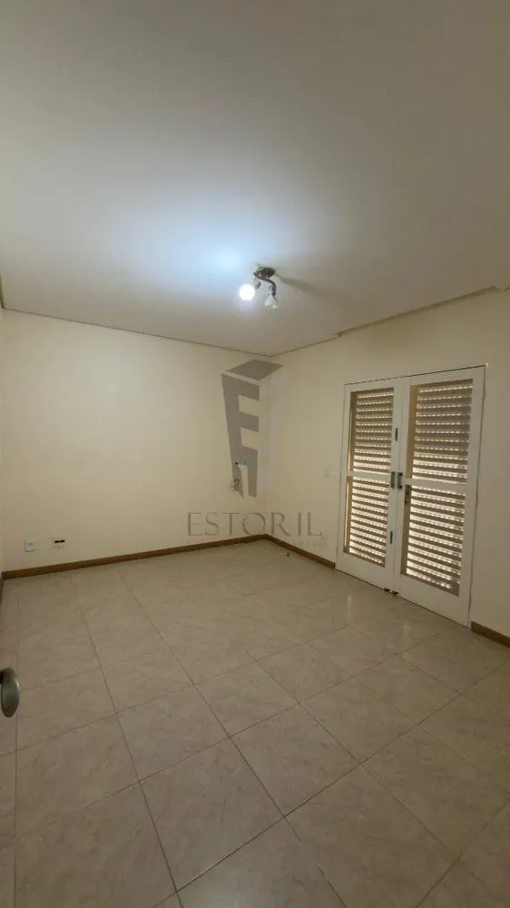 Casa, 3 quartos, 275 m² - Foto 9
