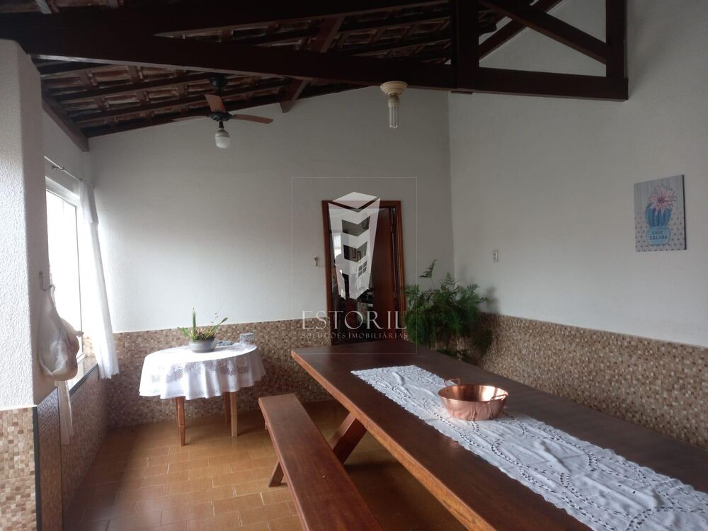 Casa à venda com 3 quartos, 422m² - Foto 17