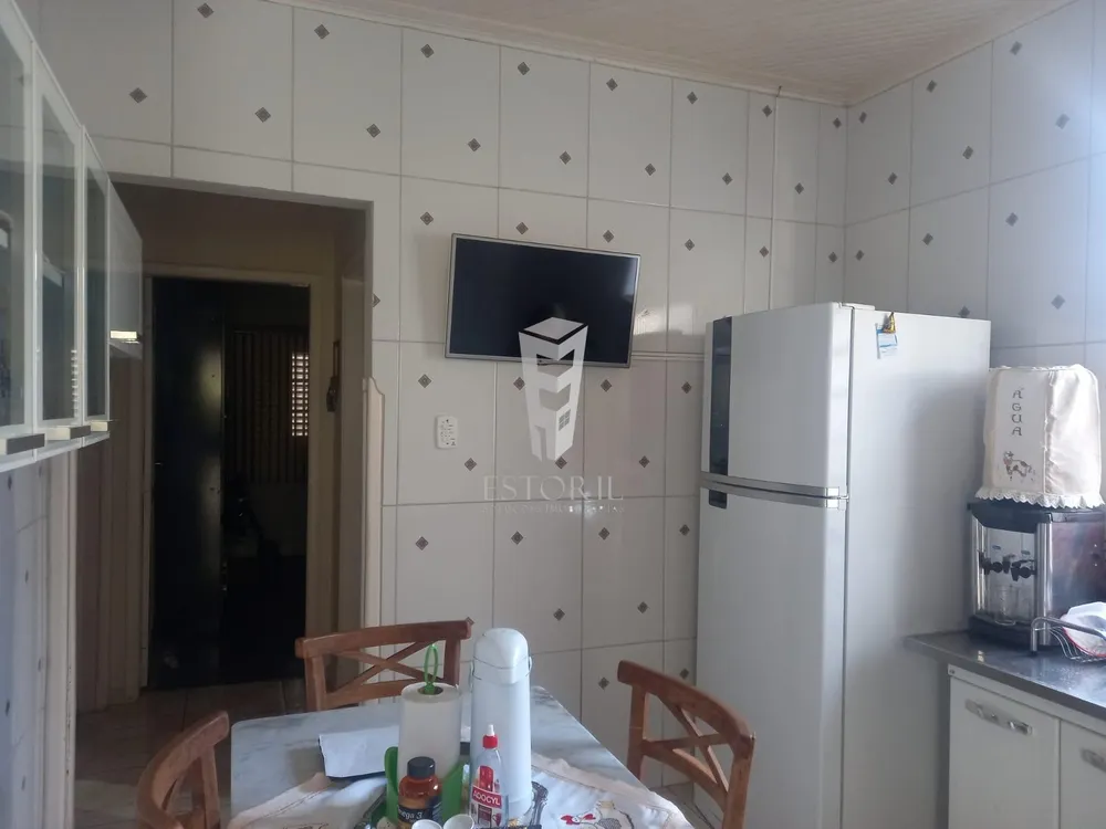 Casa, 2 quartos, 225 m² - Foto 11