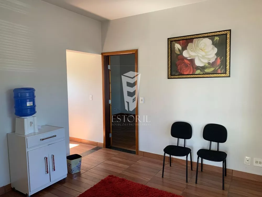 Casa à venda com 3 quartos, 180m² - Foto 6