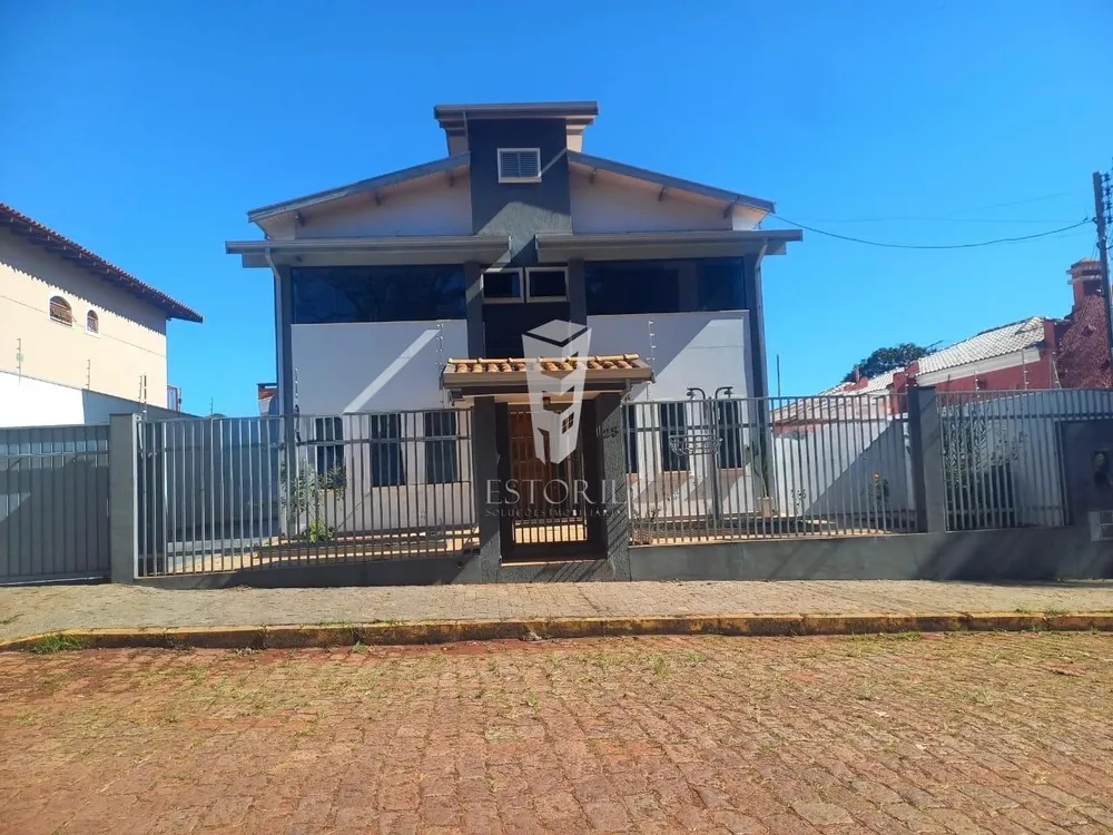 Sobrado, 4 quartos, 584 m² - Foto 1