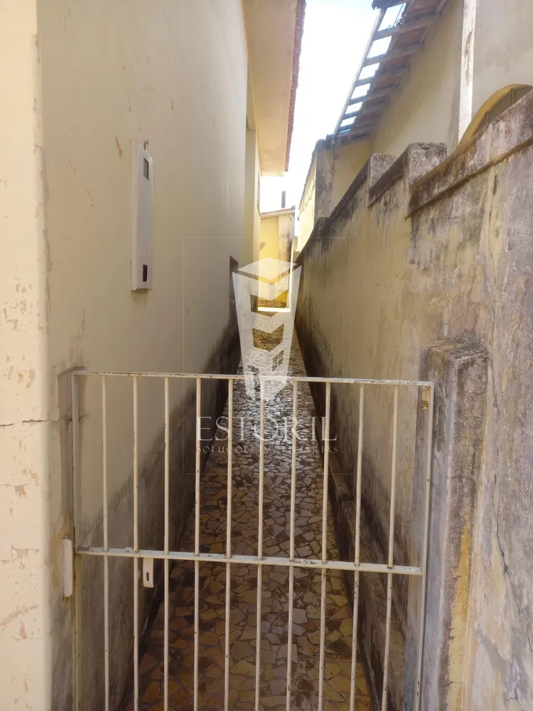 Casa, 1 quarto, 300 m² - Foto 2