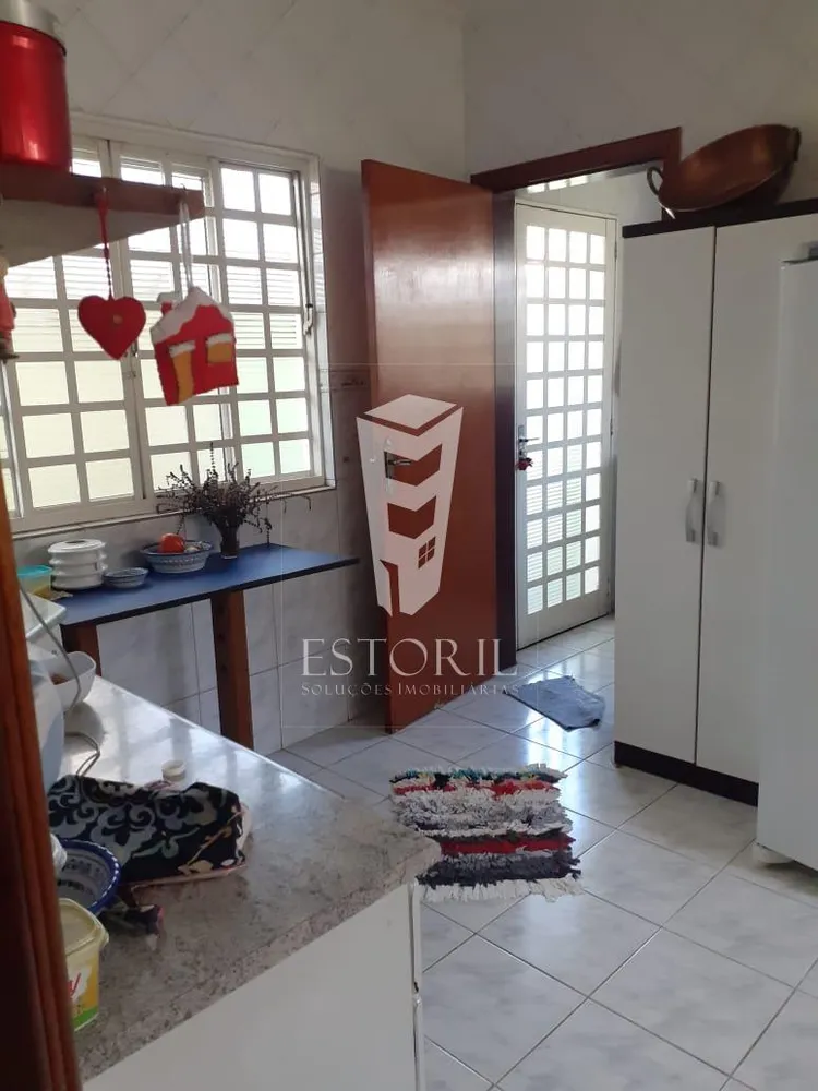 Sobrado, 1 quarto, 476 m² - Foto 1