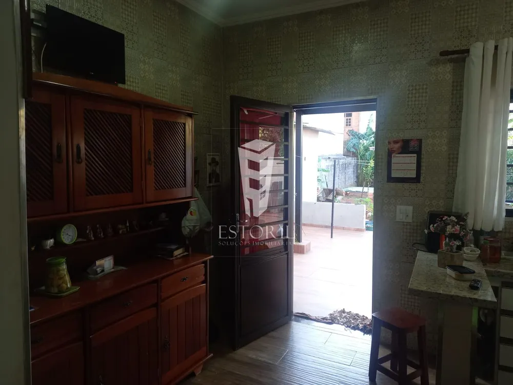 Casa, 2 quartos, 585 m² - Foto 3