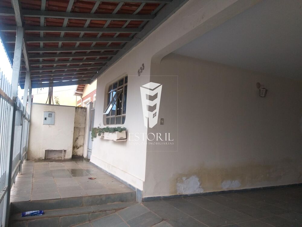 Casa à venda com 2 quartos, 350m² - Foto 9