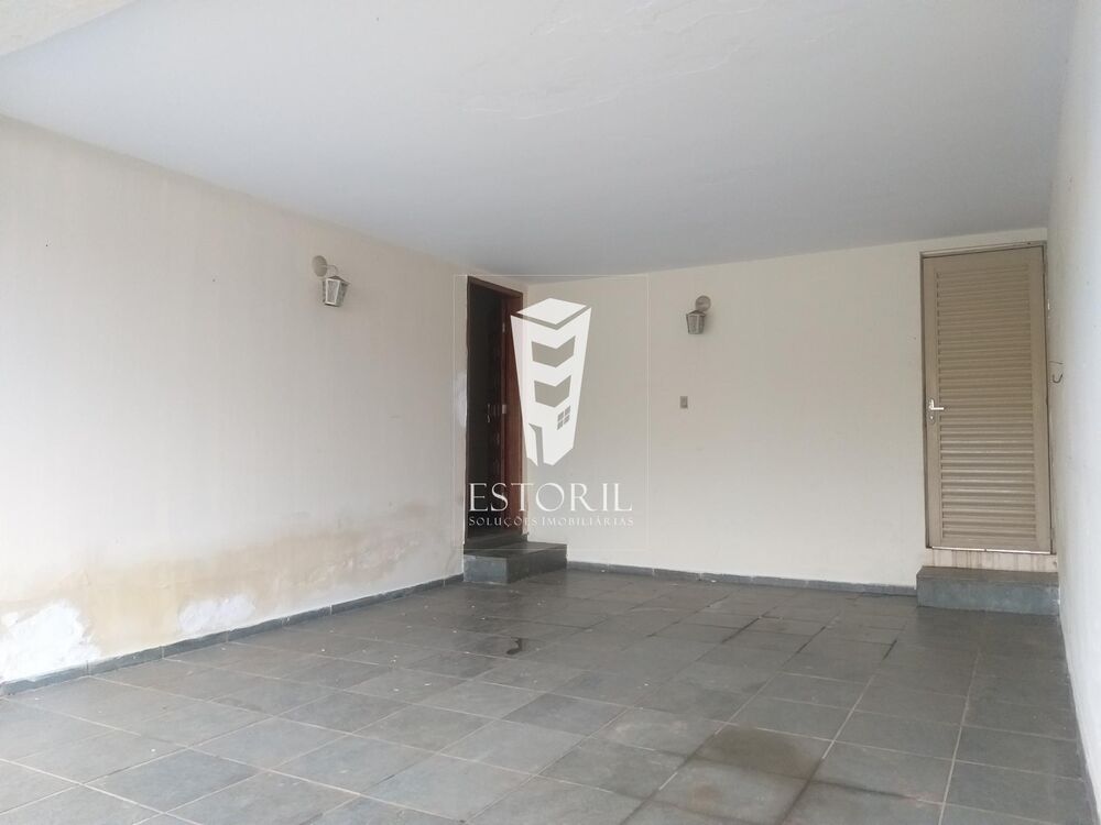 Casa à venda com 2 quartos, 350m² - Foto 15
