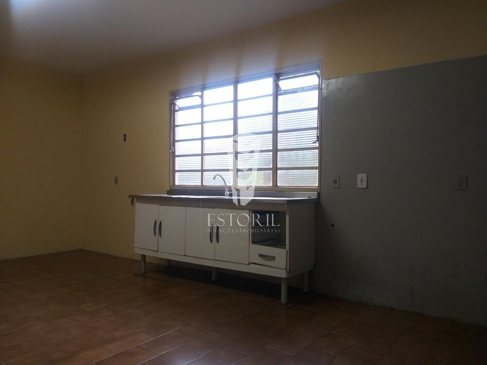 Casa à venda com 2 quartos, 350m² - Foto 12