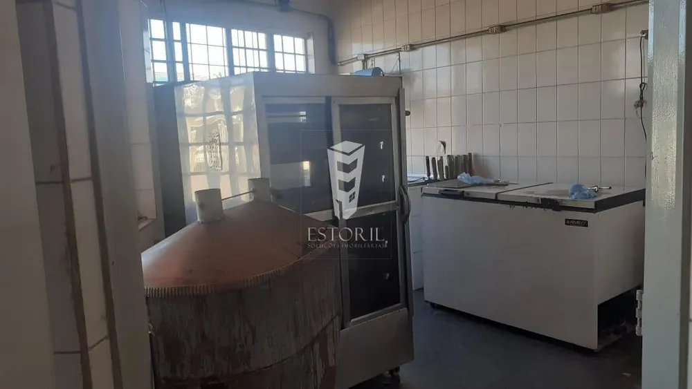 Sobrado, 2 quartos, 707 m² - Foto 1