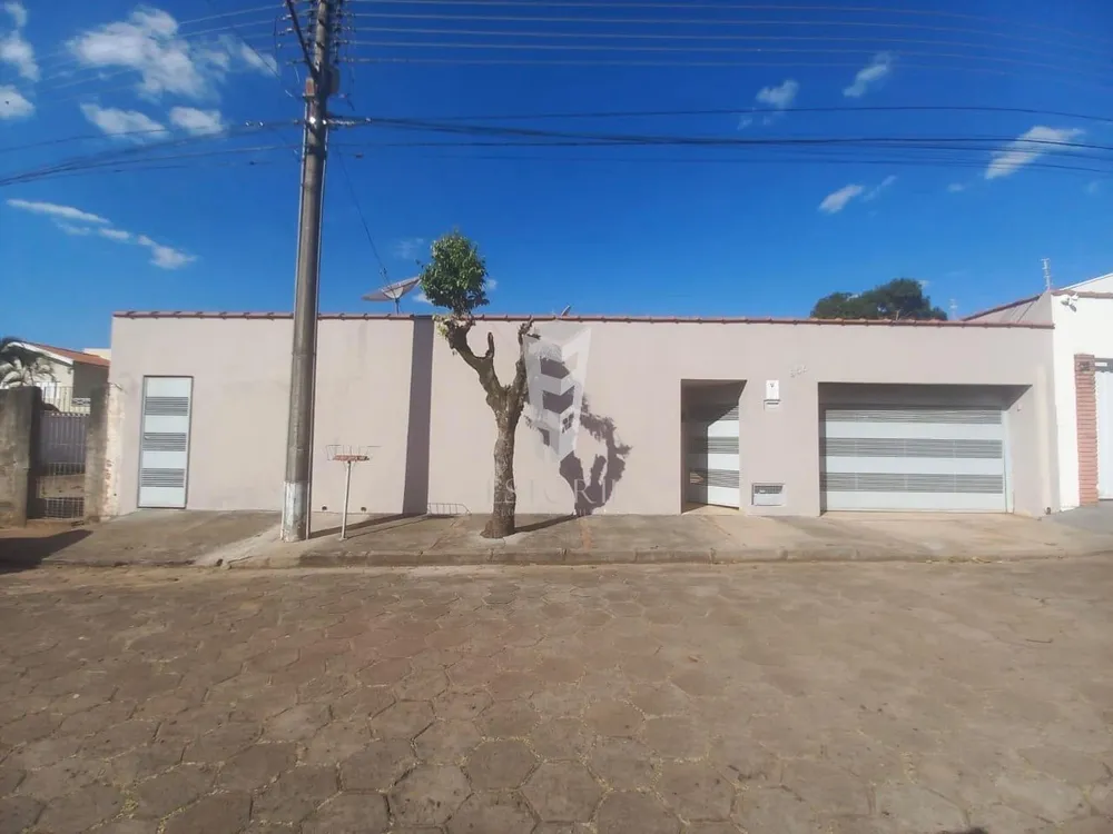 Casa, 3 quartos, 450 m² - Foto 1