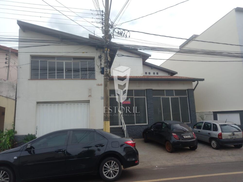 Casa à venda com 3 quartos, 425m² - Foto 4