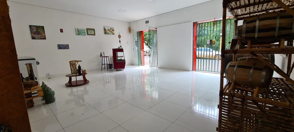 Sobrado, 2 quartos, 335 m² - Foto 1