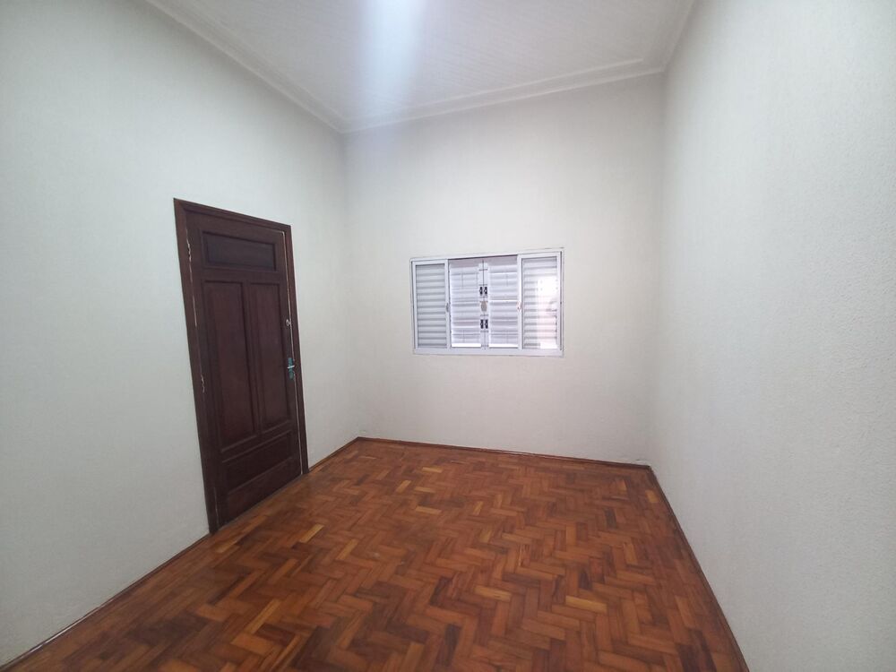 Casa para alugar com 3 quartos - Foto 1