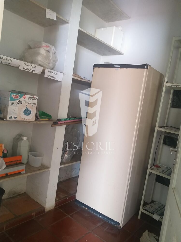 Casa à venda com 3 quartos, 564m² - Foto 2