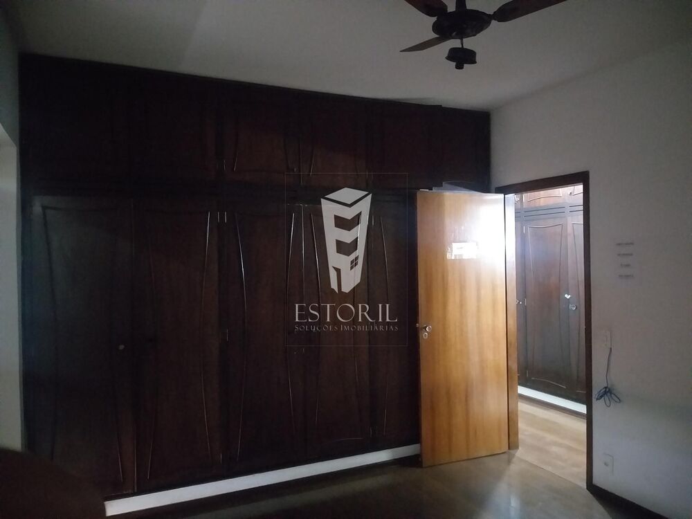 Casa à venda com 3 quartos, 564m² - Foto 1