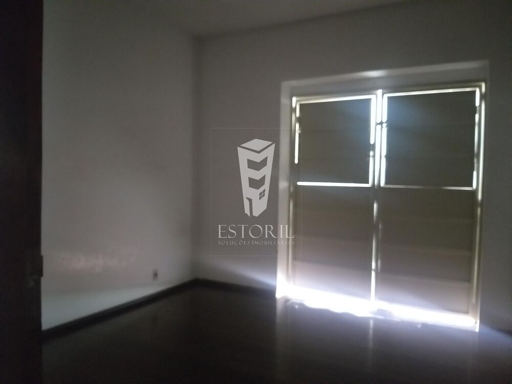 Casa à venda com 3 quartos, 564m² - Foto 4