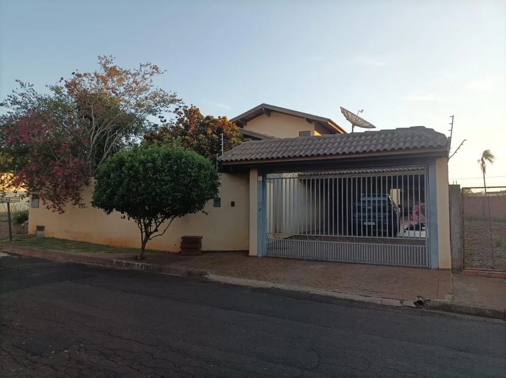 Casa, 4 quartos, 450 m² - Foto 1