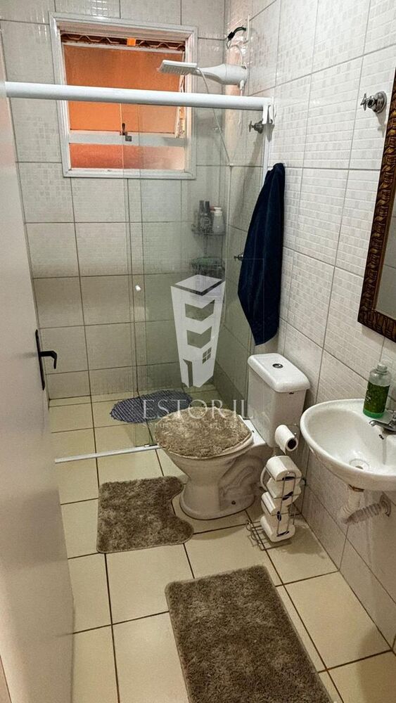 Casa, 2 quartos, 200 m² - Foto 1