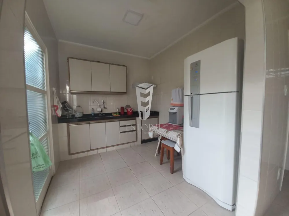 Casa, 3 quartos, 250 m² - Foto 4
