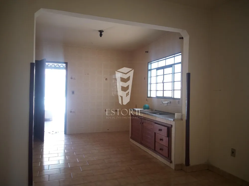 Casa, 3 quartos, 270 m² - Foto 6