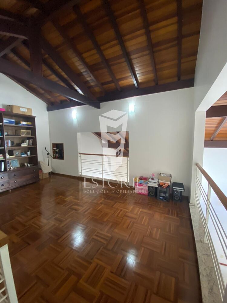 Casa à venda com 3 quartos, 566m² - Foto 8