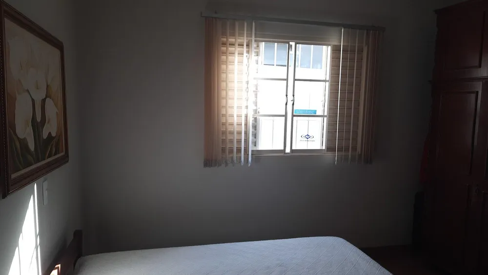 Casa, 1 quarto, 240 m² - Foto 2