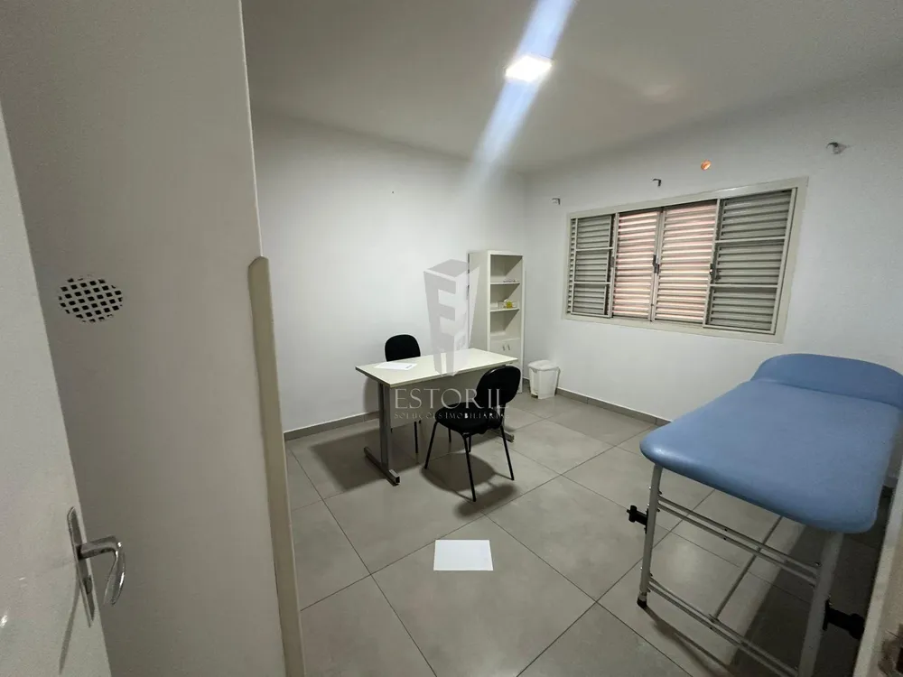 Prédio Inteiro - Foto 1