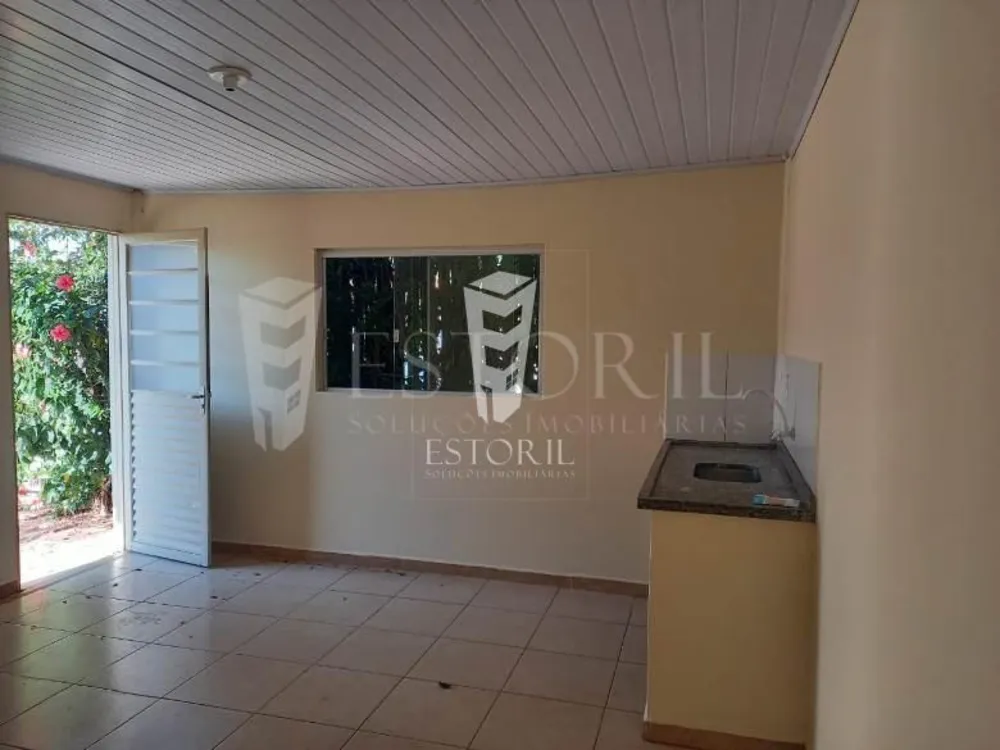 Casa, 2 quartos, 2300 m² - Foto 3