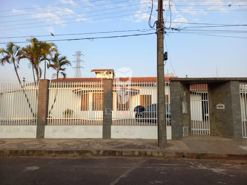 Casa, 3 quartos, 600 m² - Foto 1
