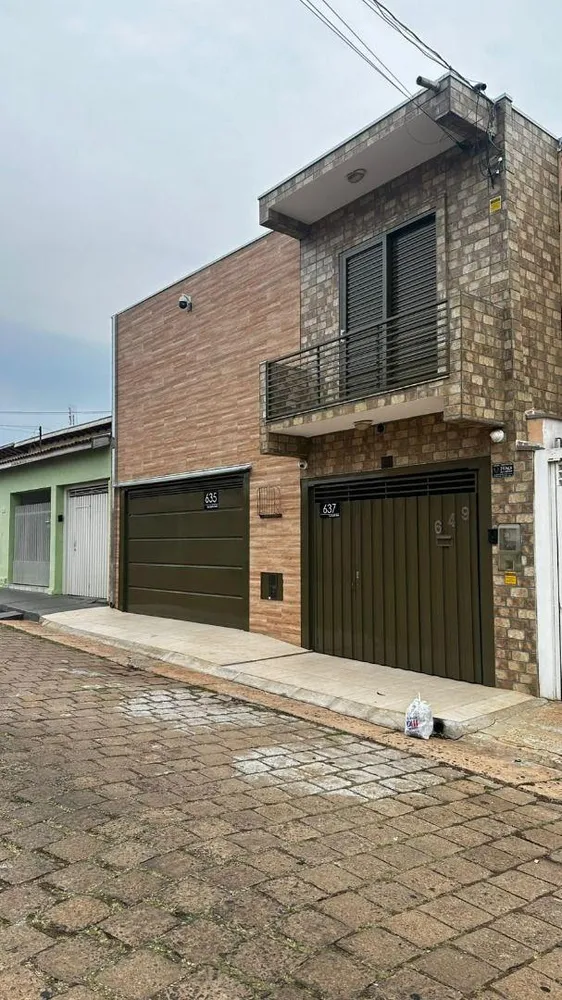Sobrado, 4 quartos, 290 m² - Foto 1