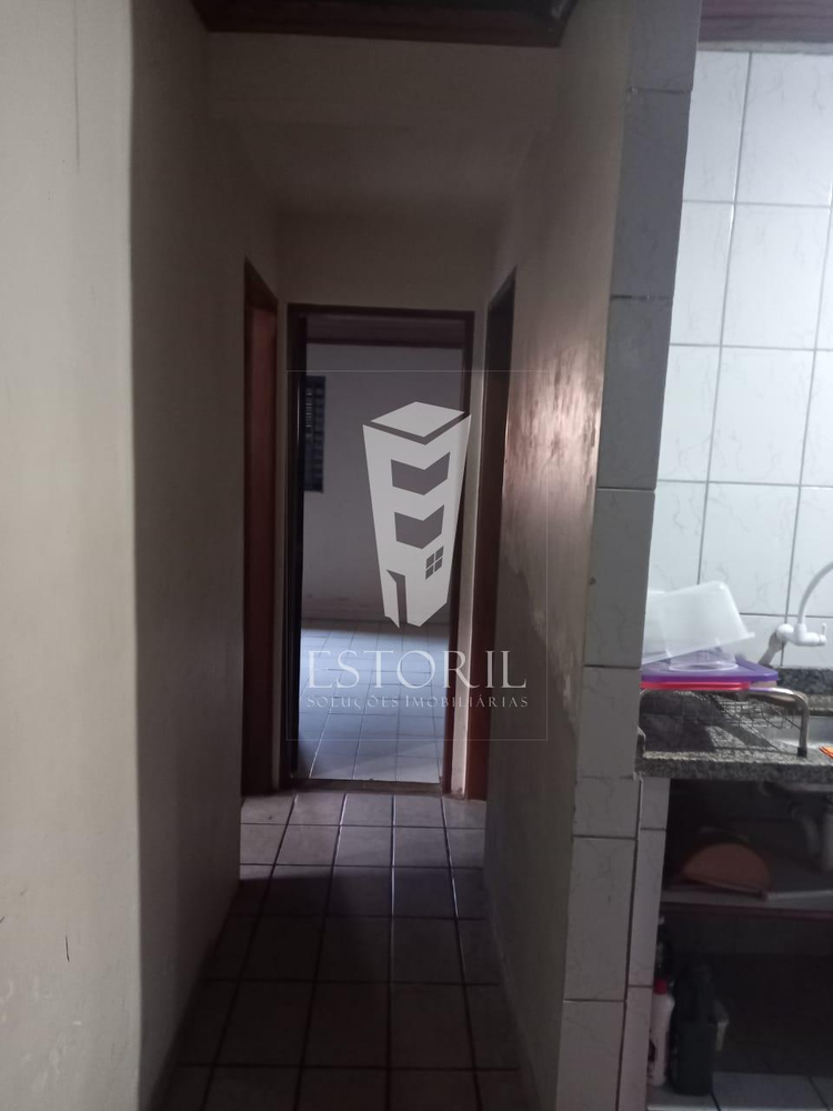 Casa à venda com 1 quarto, 193m² - Foto 4