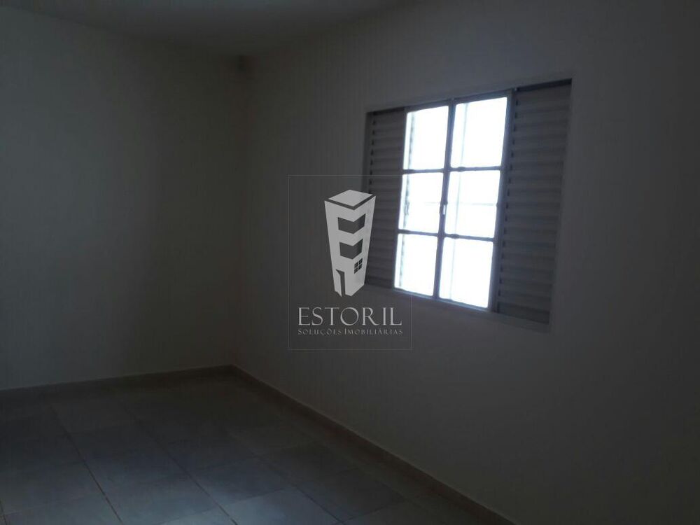 Casa à venda com 3 quartos, 350m² - Foto 1