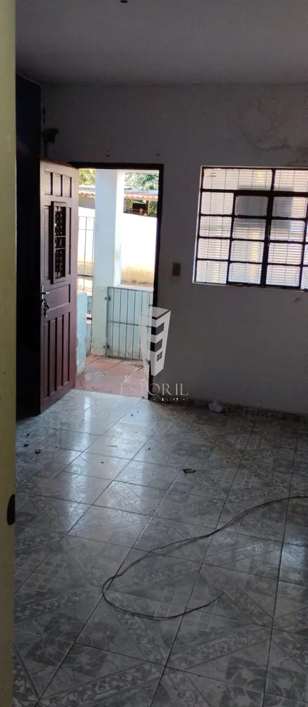 Casa, 2 quartos, 300 m² - Foto 2