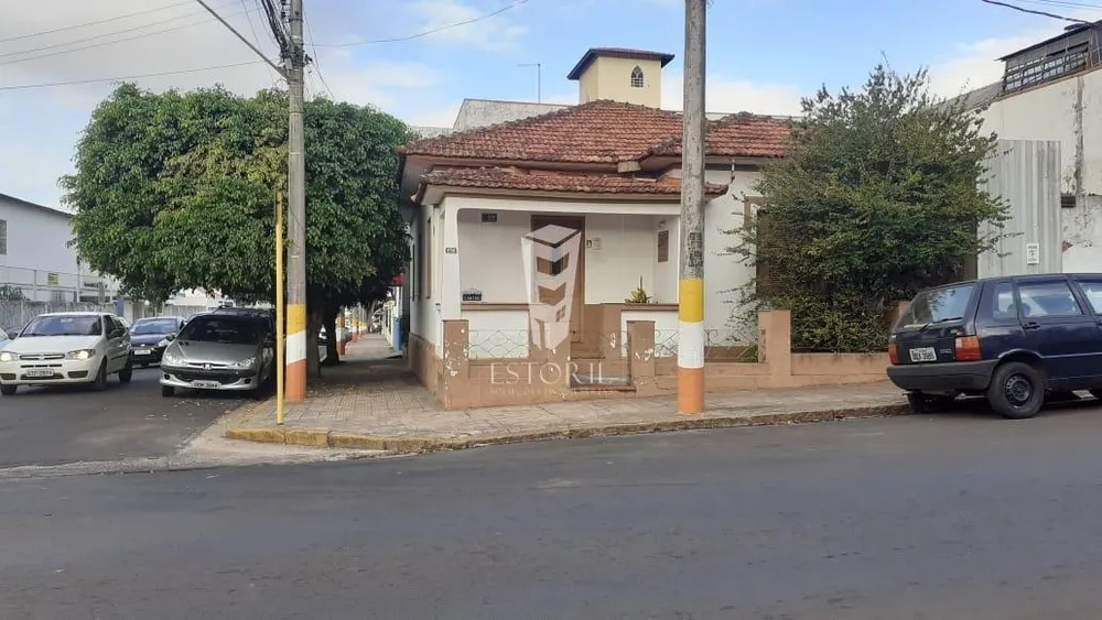 Casa, 3 quartos, 277 m² - Foto 1